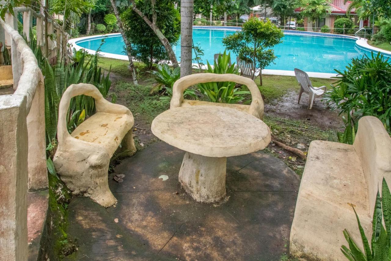 Almira Diving Resort- Panglao Eksteriør billede
